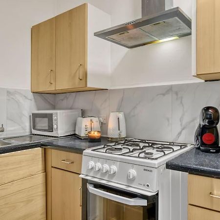 Cosy 2-Bedroom Flat Paddington Londra Dış mekan fotoğraf